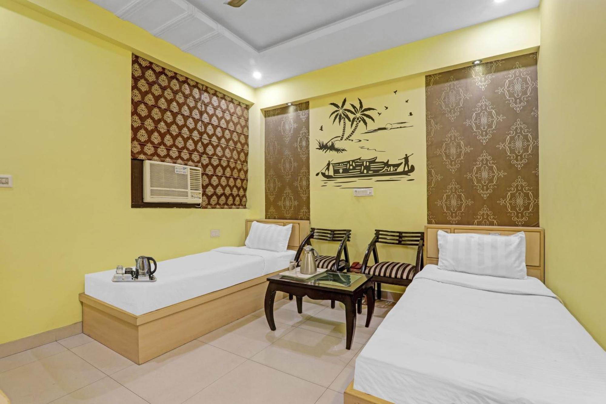 Hotel Super Capital O Townhouse Govinda Royal Kanpur Exterior foto