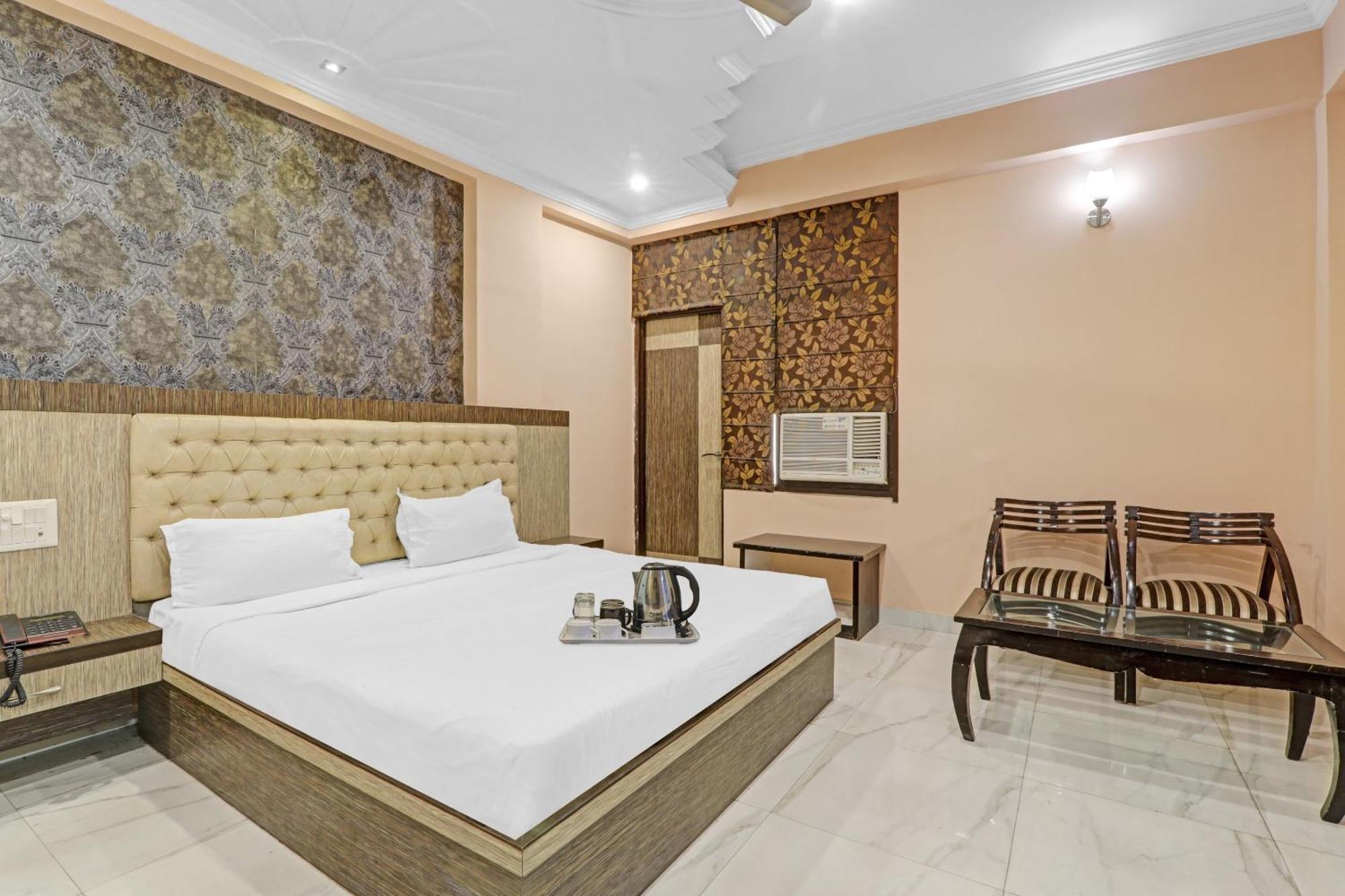 Hotel Super Capital O Townhouse Govinda Royal Kanpur Exterior foto